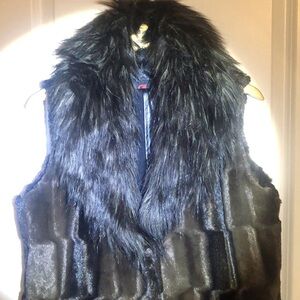 New York Designer Adrienne Landau exquisite faux fur vest